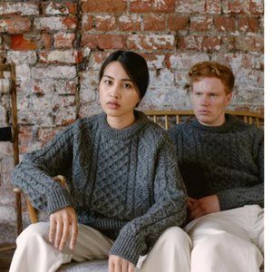 Peregrine Charcoal Gray & Black Wool Sweater Size S